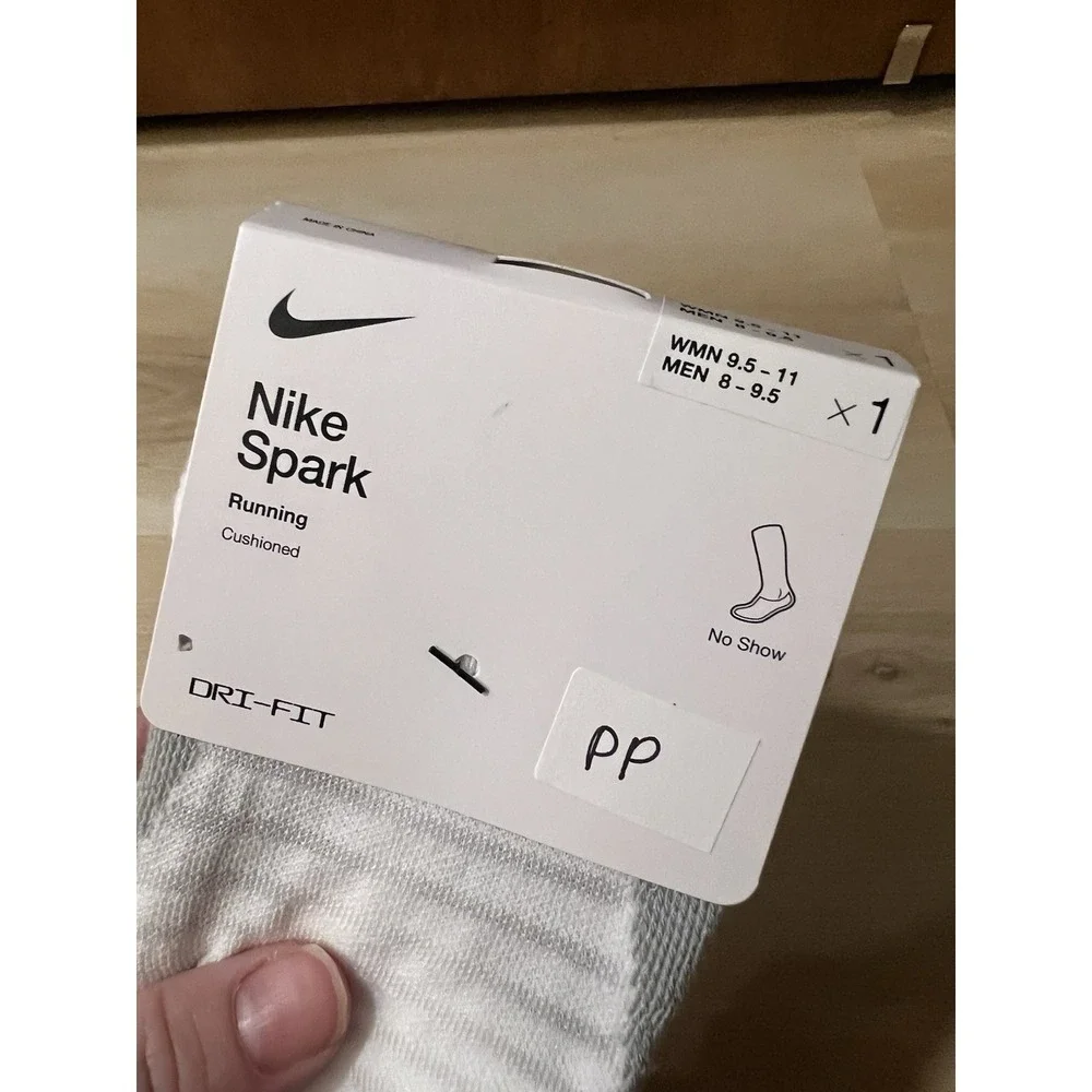 New Nike Spark Cushioned‎ No Show Running Socks Mens 8-9.5 Womens 9.5-11 White